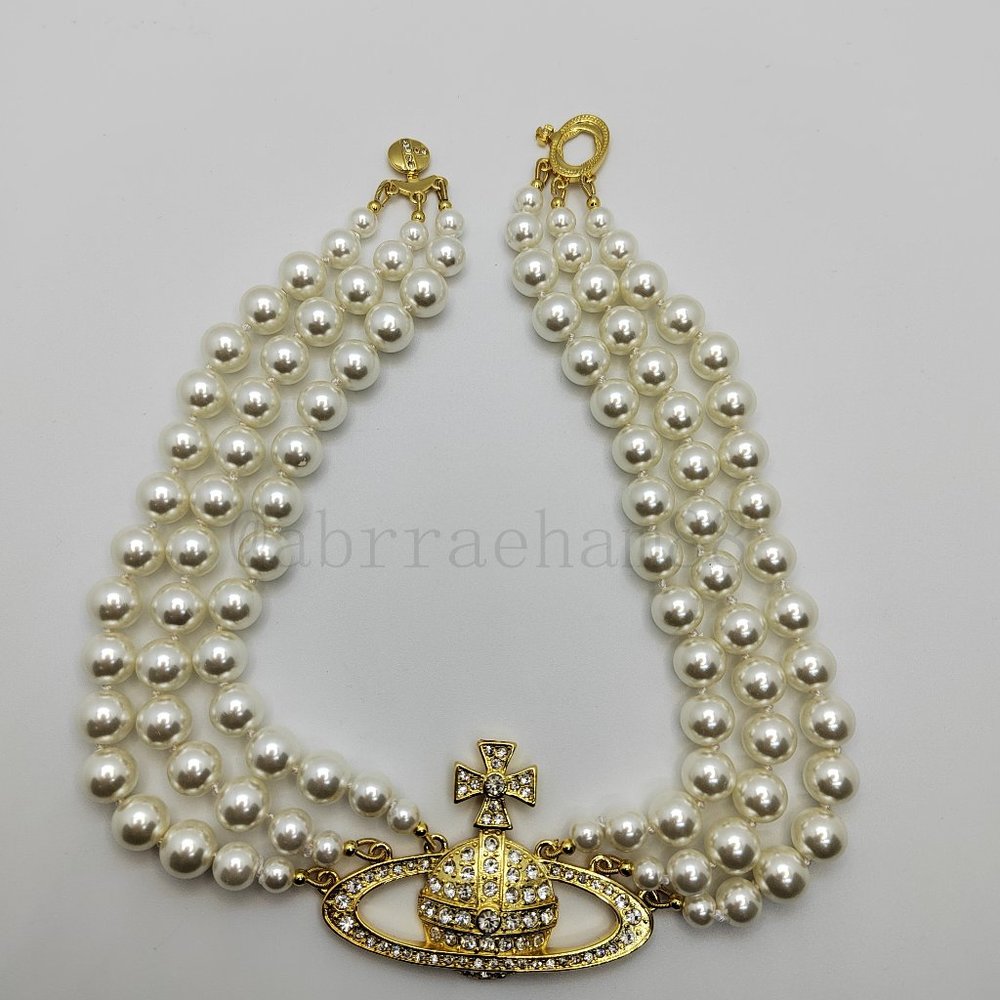 Vivienne Westwood Pearl Necklace Gold